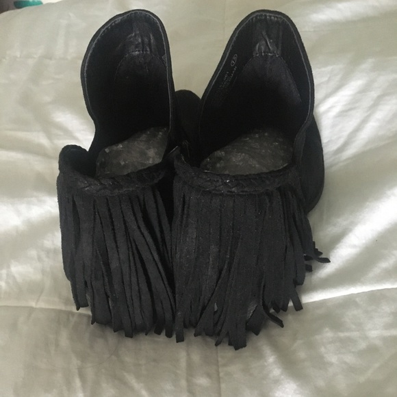 Black Fringe Booties RePosh - Picture 3 of 6